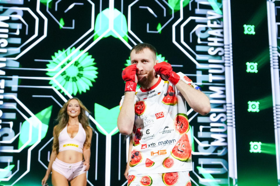 XTB KSW 121. Potężny cios w krocze, trybuny zamarły!