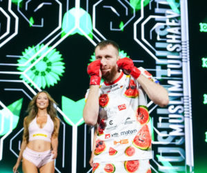 XTB KSW 121. Potężny cios w krocze, trybuny zamarły!
