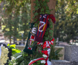 Tak wygląda grób Jacka Magiery dwa dni po pogrzebie