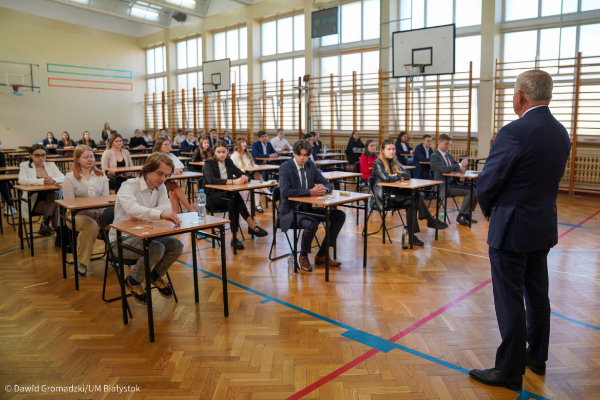 Matura 2022 z języka polskiego w Białymstoku [ZDJĘCIA]