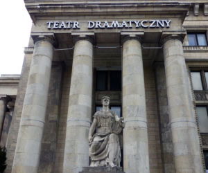 Bilet do teatru za 300 groszy! Sprawdź listę spektakli w Dzień Teatru Publicznego w Warszawie [WYDARZENIA]