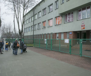 Zamknięta szkoła przy ul. Boremlowskiej