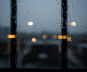 Ciała seniorów w mieszkaniu. Co ujawni sekcja zwłok?