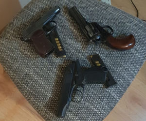 To nie konfitury i pistolet zabawkowy!