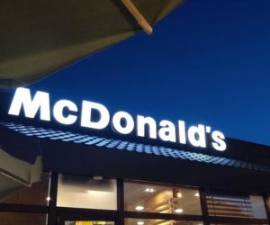 Czy McDonald's będzie otwarty w Wigilię i Boże Narodzenie? Sprawdź!
