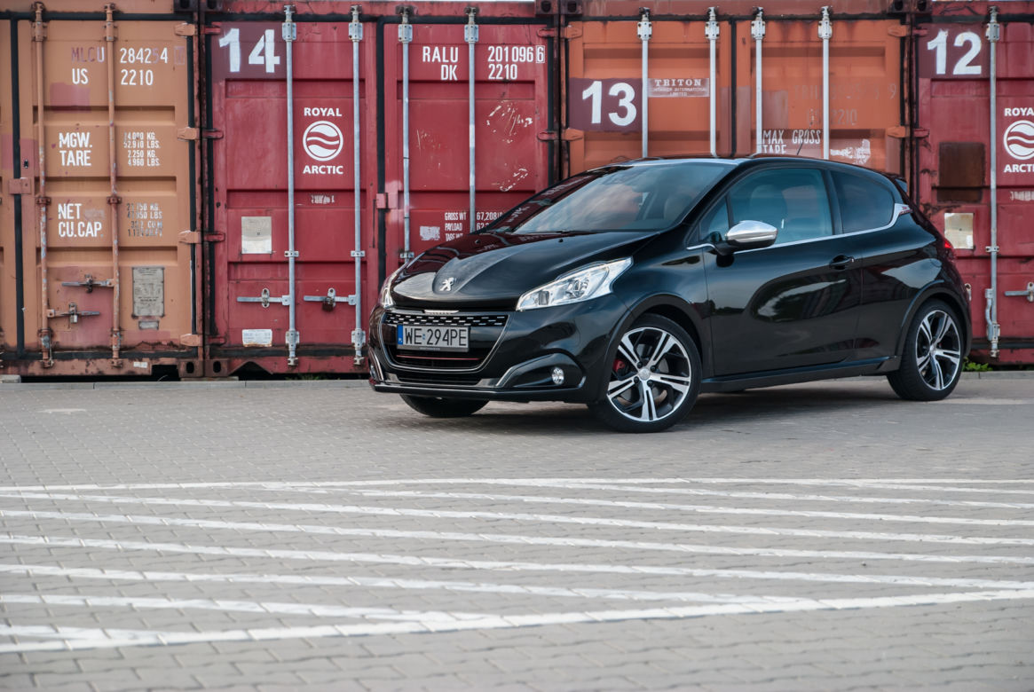 Peugeot 208 GTi 1.6 THP 208 KM
