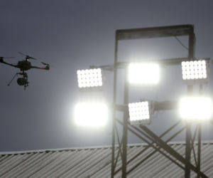 Zakaz lotów dronami w Warszawie. Sprawdź gdzie