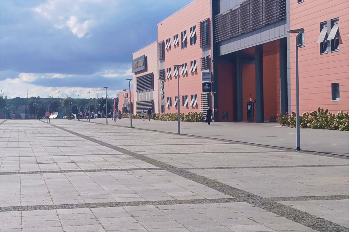 Zniknie "betonoza" sprzed Netto Areny