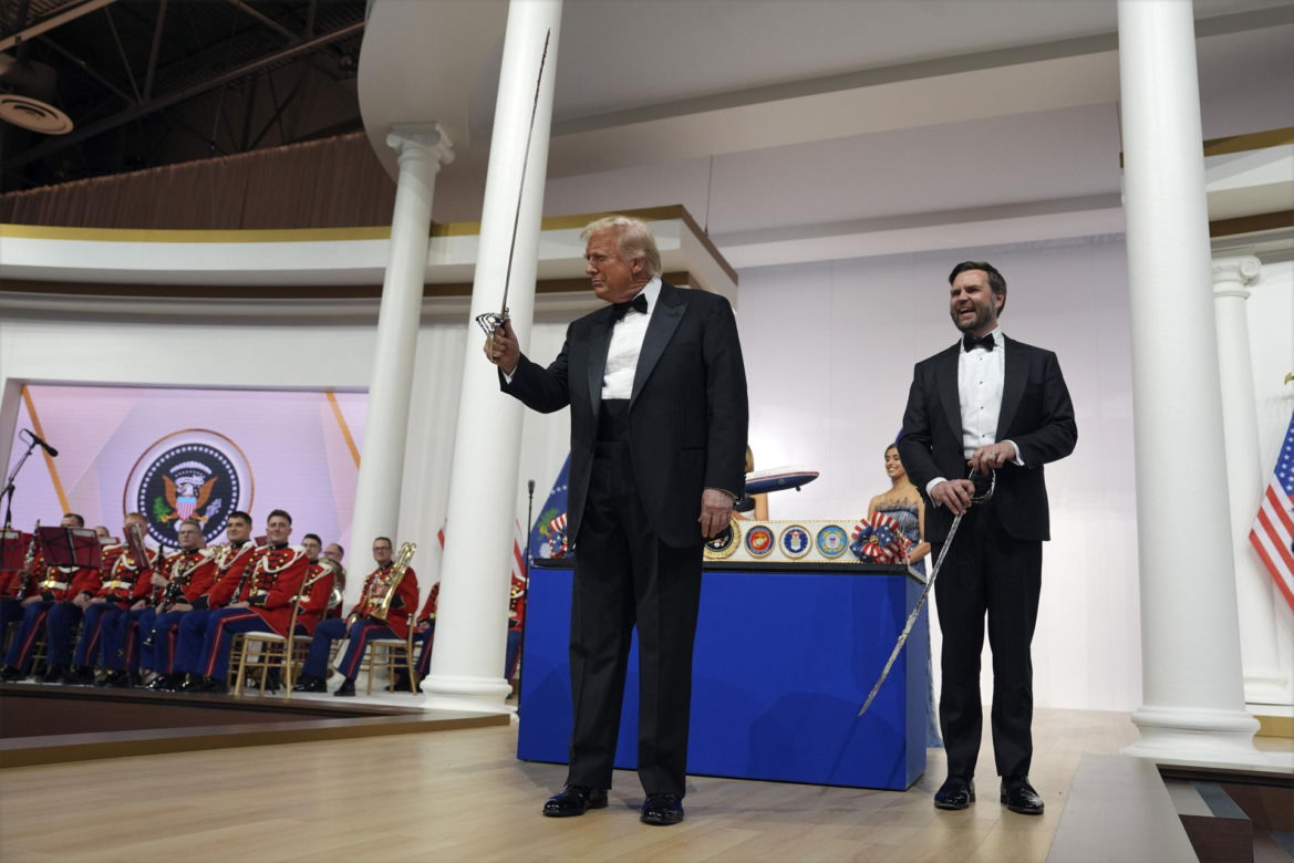 Pierwszy taniec pierwszej pary! Tak Donald Trump i Melania świętowali zaprzysiężenie