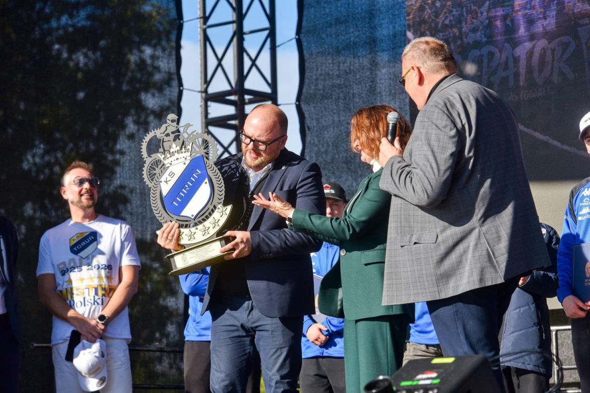 Tak PRES Toruń świętował mistrzostwo z kibicami! Feta pod Motoareną