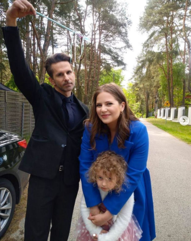 M jak miłość, Anita (Melania Grzesiewicz), Kamil (Marcin Bosak), Pola (Hanna Nowosielska)