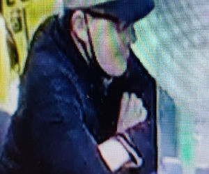 Poznań. Posłużył się cudzym dowodem, ale to nie wszystko! Oszust może działać w całej Polsce