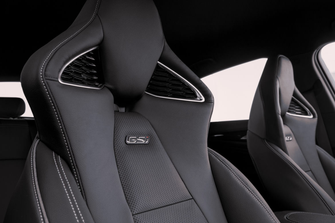 Opel Insignia GSi Sports Tourer (2020)