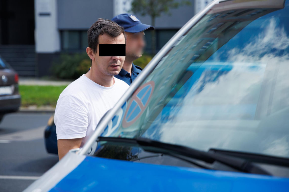 Strzelił bratu w twarz. Piotr nawet nie stanie przed sądem?