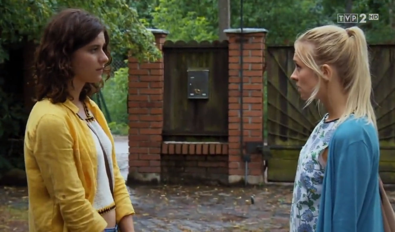 M jak miłość odcinek 1399, Kaja (Karolina Buchnicka), Joasia (Barbara Kurdej-Szatan)