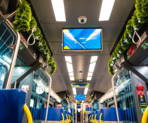 Koleje Śląskie mają świąteczną niespodziankę. Wystarczy kupić bilet, by przenieść się do innego świata