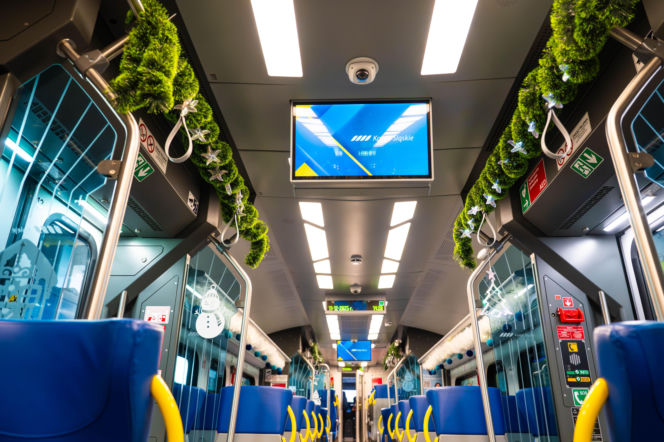 Koleje Śląskie mają świąteczną niespodziankę. Wystarczy kupić bilet, by przenieść się do innego świata