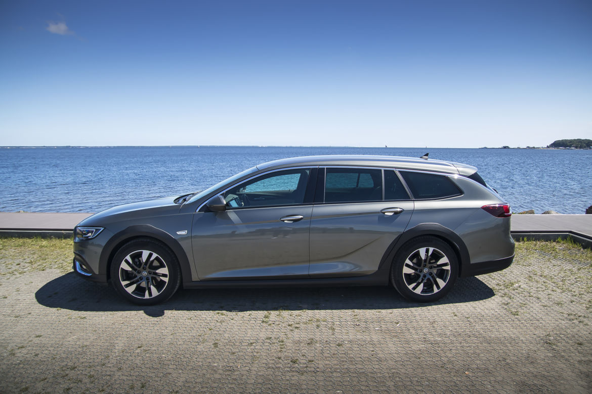 Opel Insignia Country Tourer 1.6 Turbo 200 KM A6