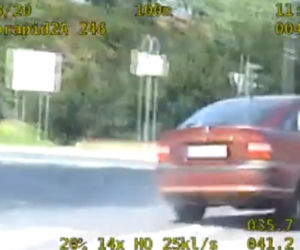 Efektowny pościg ulicami Torunia. Policjanci dorwali recydywistę