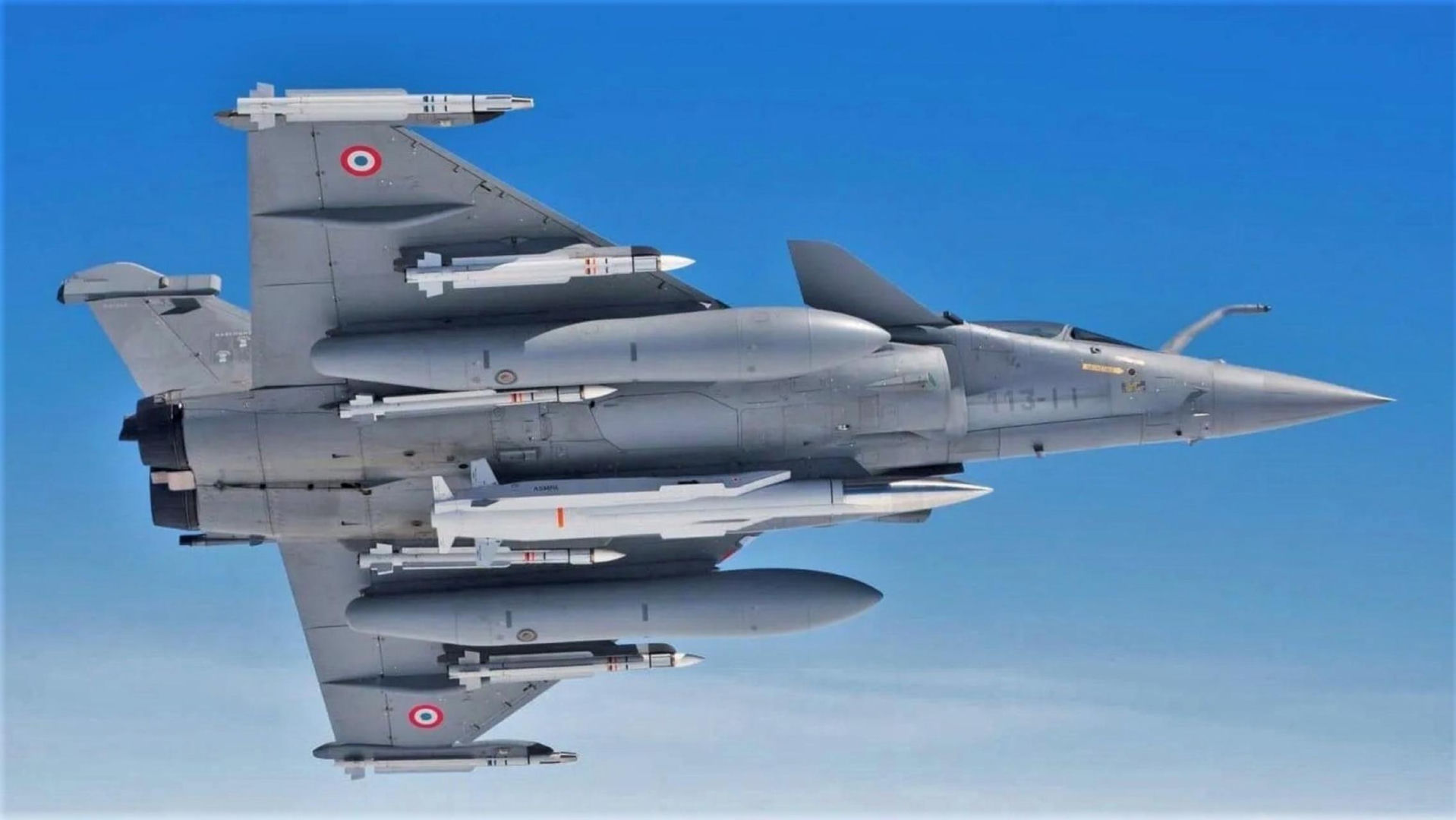 Rafale F4 uzbrojony w pocisk atomowy ASMP-A