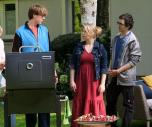 M jak miłość odc. 1911. Hubert Buczak (Leon Hausner), Lenka (Olga Cybińska)