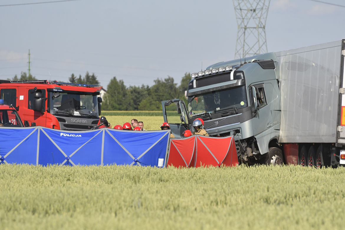 Wypadek w Elżbietowie. Zginęły dwie rodziny 
