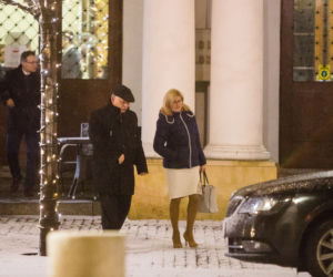 PiS pije, limuzyny czekają