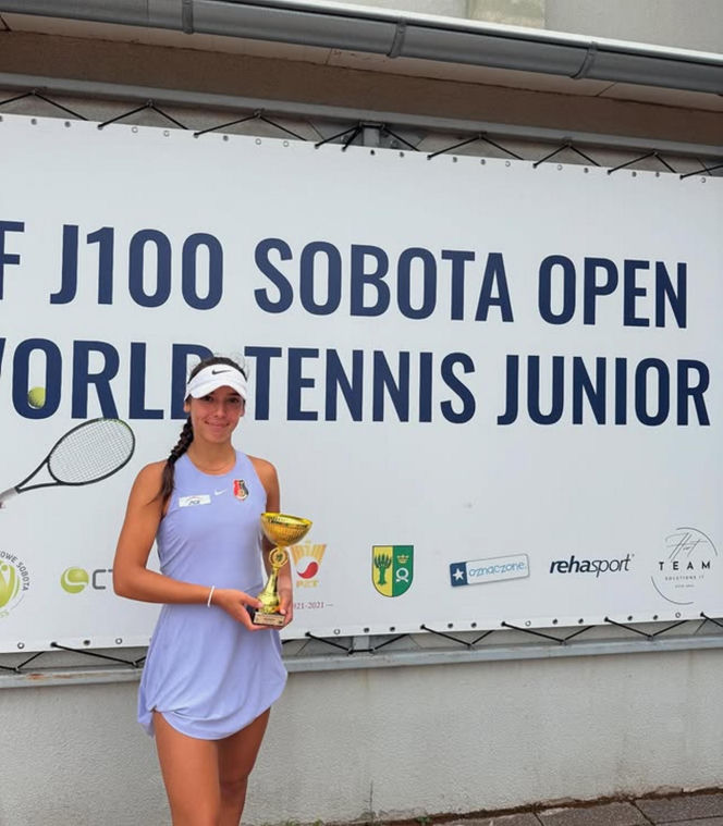 Oliwia Sybicka, 16-letnia stypendystka Igi Świątek