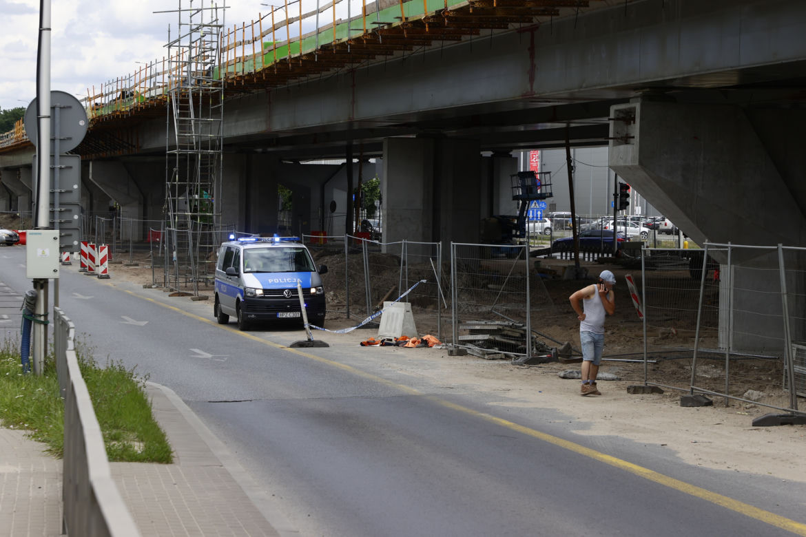 Dramat na ul. Marsa w Warszawie. Budowlaniec spadł z wysokości