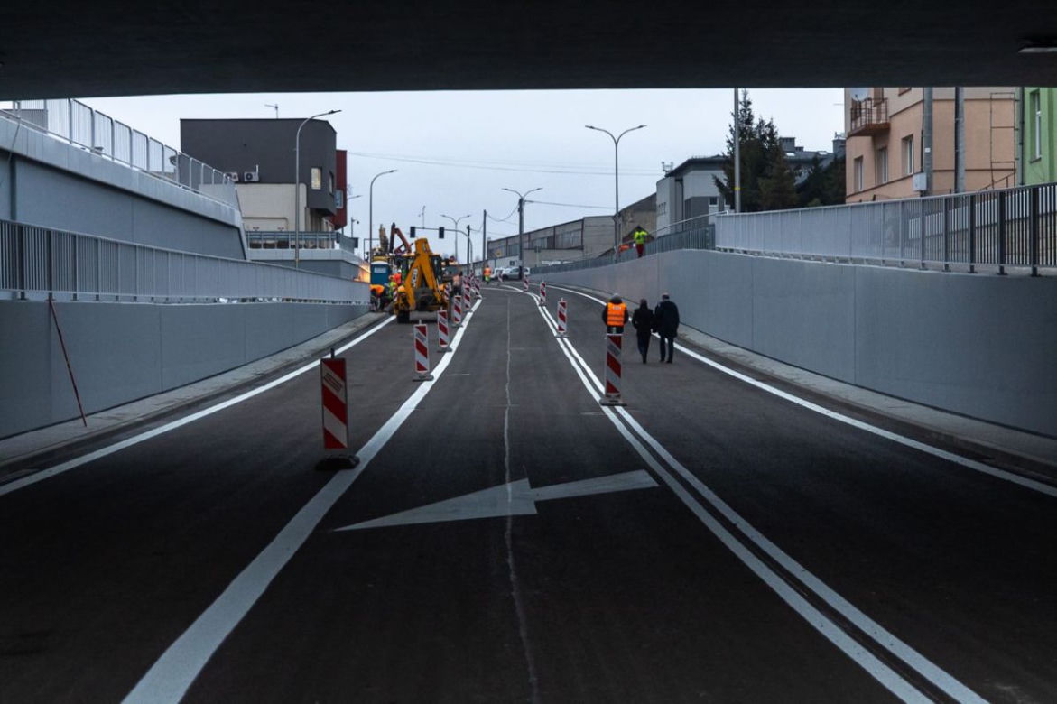 Przejazd pod wiaduktem na ul. Batorego gotowy. Trwają ostatnie prace