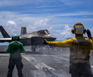 Napięcia na Bliskim Wschodzie. Amerykańska flota u wybrzeży Iranu i plany ewakuacji turystów z Izraela