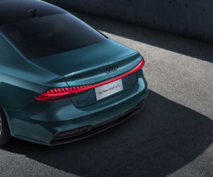 Audi A7L 
