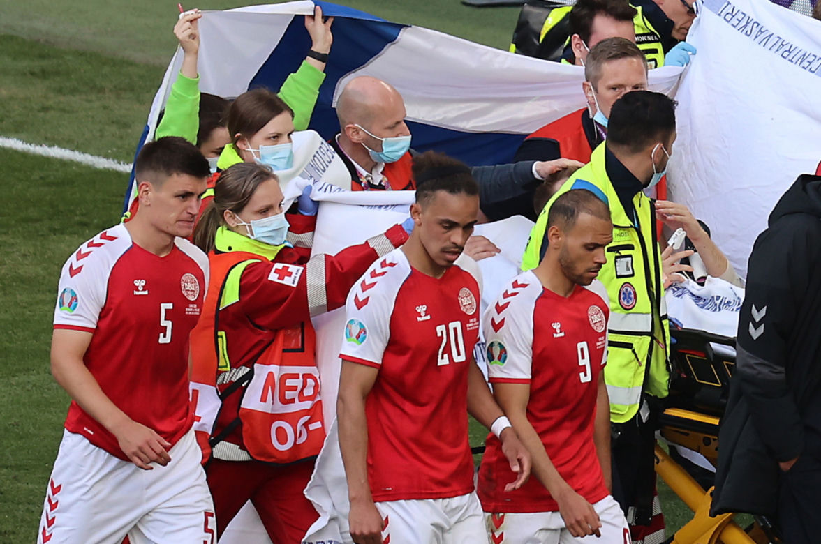 Mecz Dania - Finlandia przerwany! Piłkarz Christian Eriksen stracił przytomność