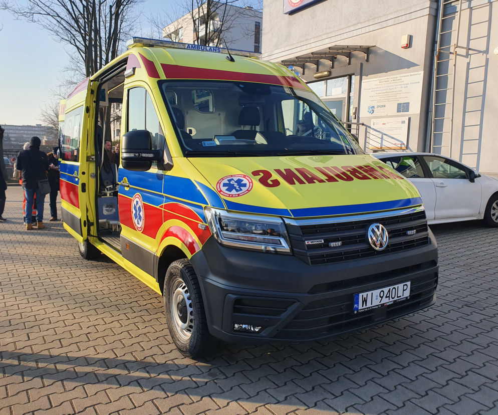Nowe karetki na Mazowszu! Wśród nich m.in. bariatryczna