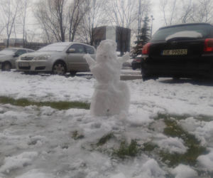 Śnieg, mróz i zimny wiatr. Do miast Śląka i Zagłębia wróciła zima!  [ZDJĘCIA]