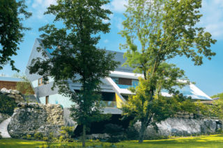 Dom na skale