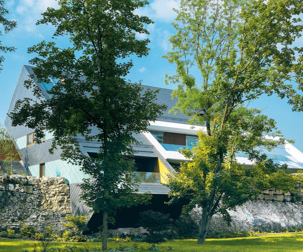 Dom na skale