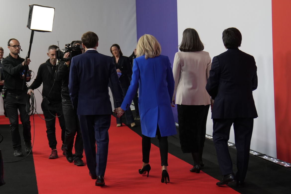 Emmanuel Macron i Marine Le Pen starli się w debacie. Kto wygra wybory?