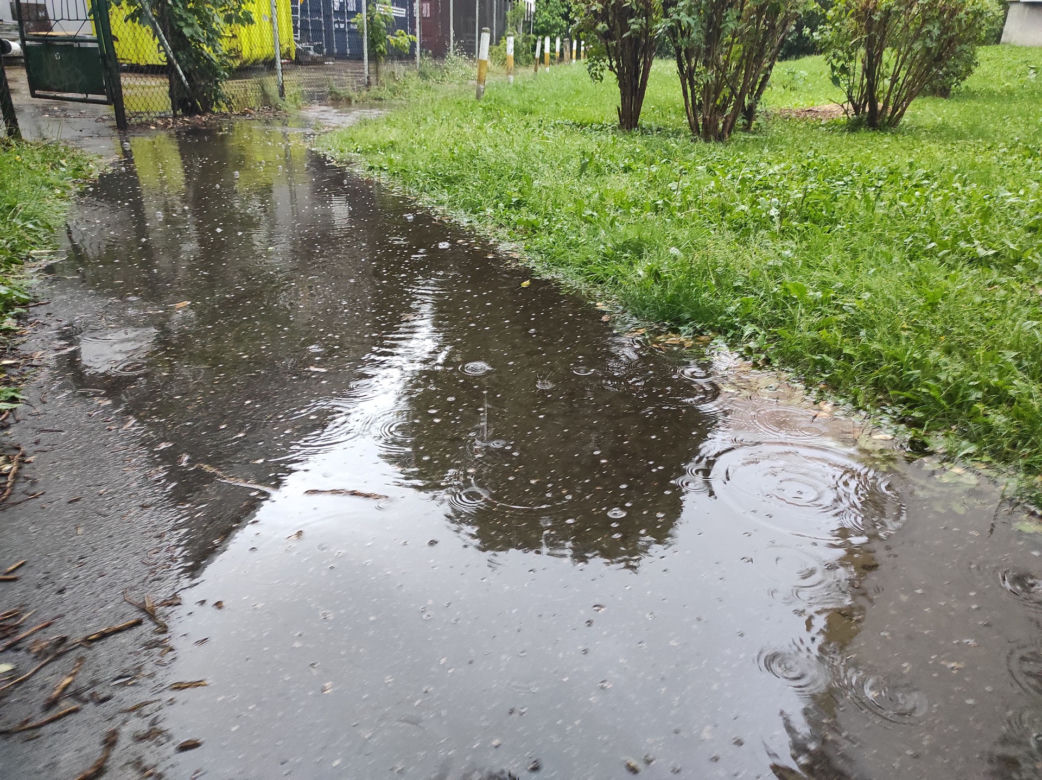 Zalane ulice w Warszawie
