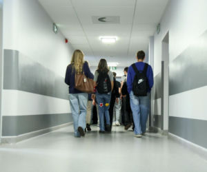 Ministerstwo wprowadzi zmiany dotyczące wyglądu uczniów. Nowacka: Teraz jest po prostu dżungla i wolna amerykanka