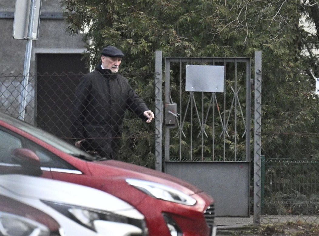 Antoni Macierewicz przesiadł się do taksówki 