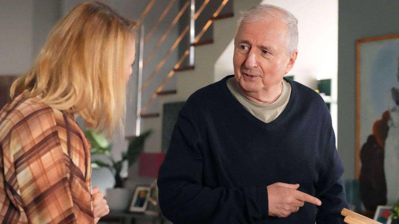 Barwy szczęścia odc. 3368. Krzysztof Jaworski (Jacek Kałucki), Wanda (Maja Barełkowska)