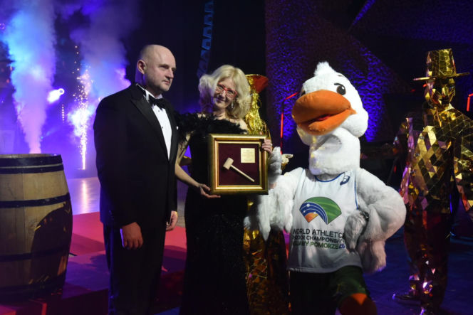 XIV Marszałkowski Bal Dobroczynny w CKK Jordanki. Koncert Kuby Badacha i licytacje