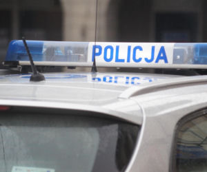 Zabójstwo przy teatrze. Zasztyletowali go na parkingu. Ciosy w różne części ciała