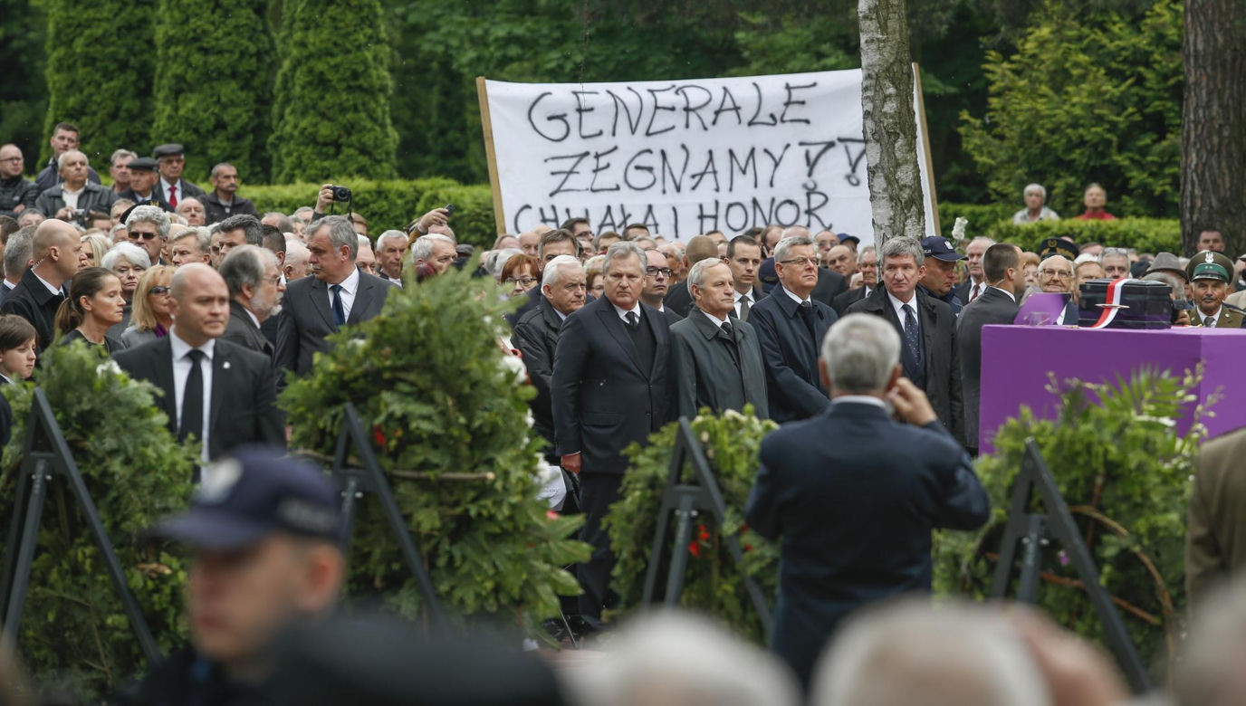 Pogrzeb gen. Wojciecha Jaruzelskiego w Warszawie. Były protesty