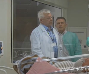 M jak miłość odc. 1127. Profesor Dębicki (Wojciech Duryasz), Olek (Maurycy Popiel), Artur Rogowski (Robert Moskwa)