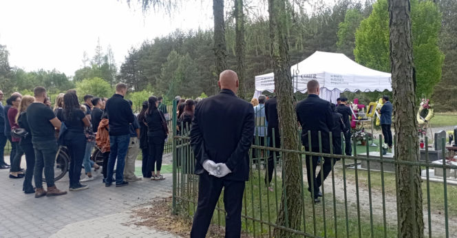 Ostatnie pożegnanie Anny. Były mąż zastrzelił ją na oczach dzieci