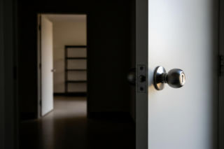 Seryjny złodziej wpadł w Katowicach. Jakie produkty były jego celem?