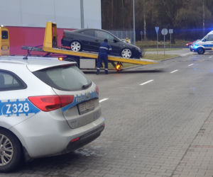 Dwie młode osoby znalezione martwe w sobotę na parkingu przy centrum handlowym w Markach