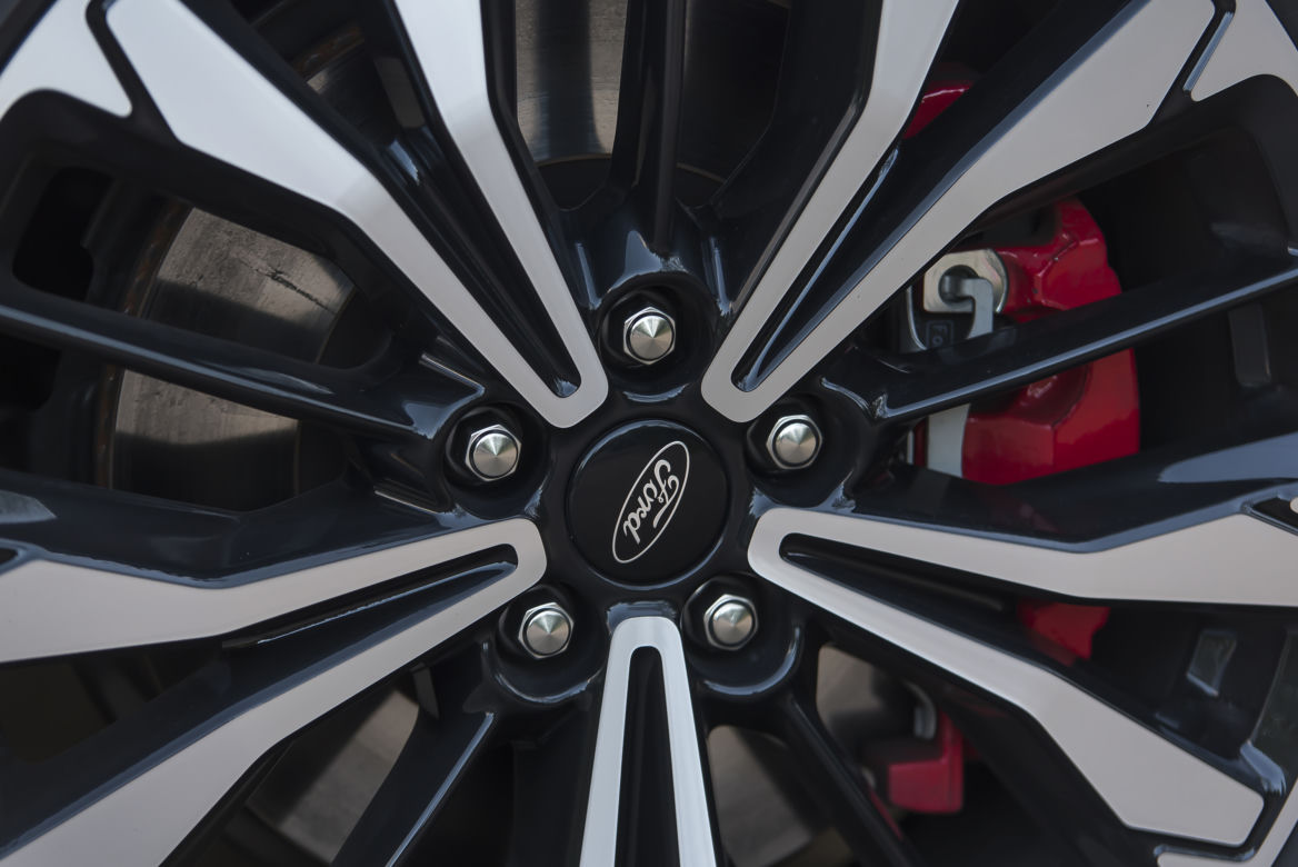 Ford Kuga 2.5 Plug-In Hybrid 225 KM eCVT FWD ST-Line